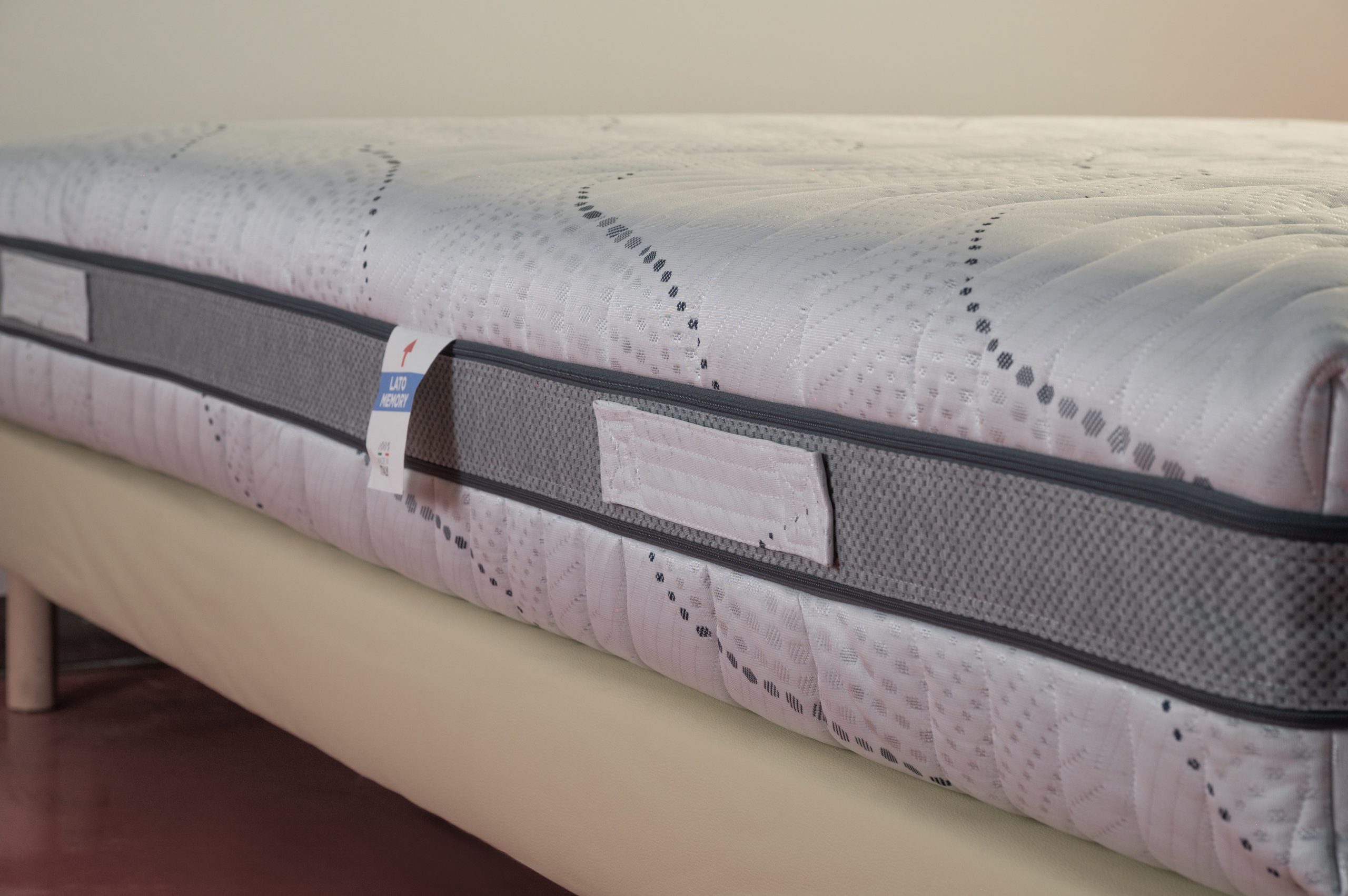 Materasso matrimoniale a molle insacchettate e memory foam – Modello Venezia - immagine 5
